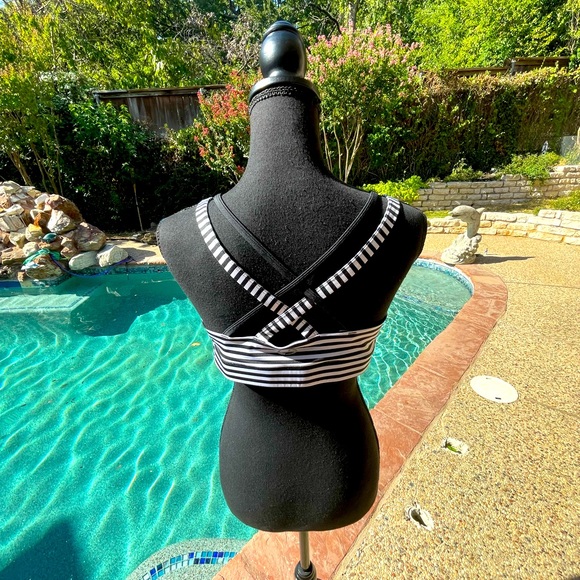 Champion, DuoDry, black & white, Sports Bra, size XL - Picture 2 of 2